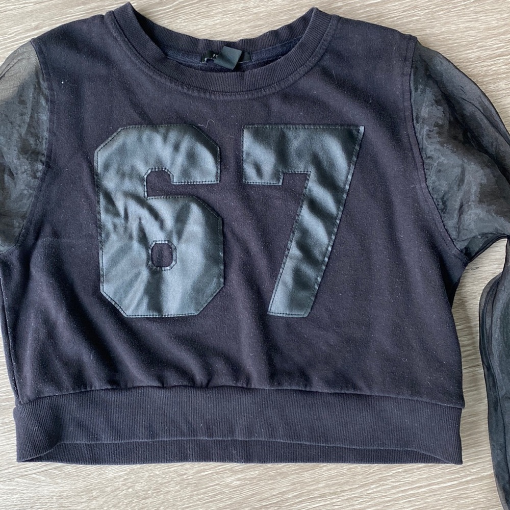 67’ Black blouse !
